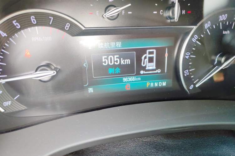 Used Buick GL8 2017 ES 28T Flagship Model China V Standard Odometer Close Up
