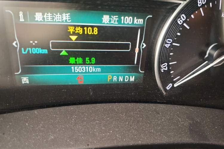 Used Buick GL8 2017 ES 28T Premium Version China V Standard Odometer Close Up