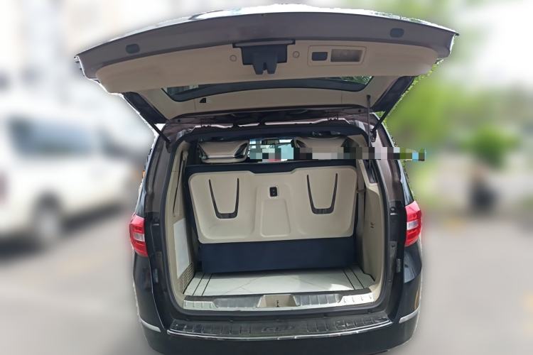 Used Buick GL8 2017 25S Comfort Version China V Standard Trunk