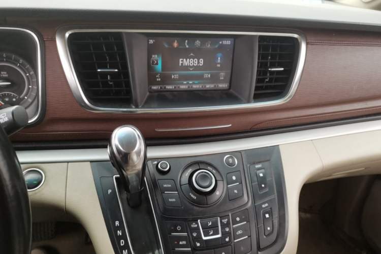 Used Buick GL8 2017 25S Prestige Version China V Standard Audio And AC Panel