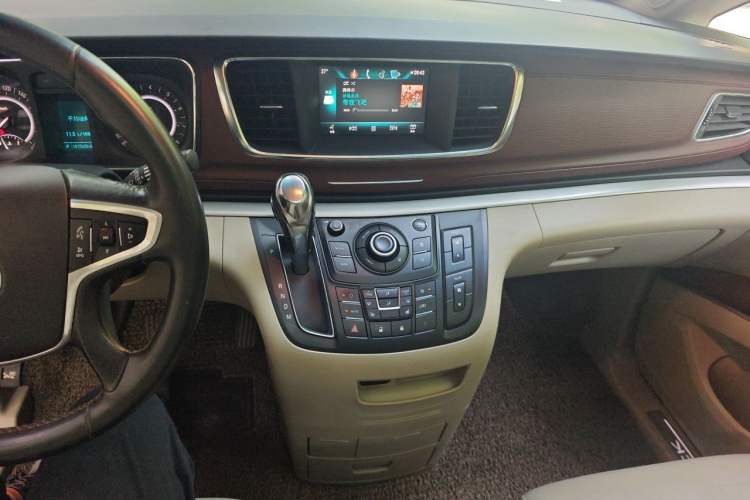 Used Buick GL8 2017 25S Prestige Version China V Standard Audio And AC Panel