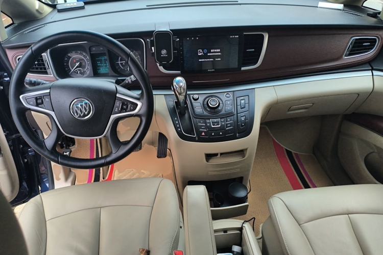 Used Buick GL8 2017 25S Luxury Version China V Standard Center Console