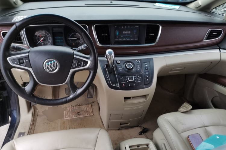 Used Buick GL8 2017 25S Prestige Version China V Standard Center Console