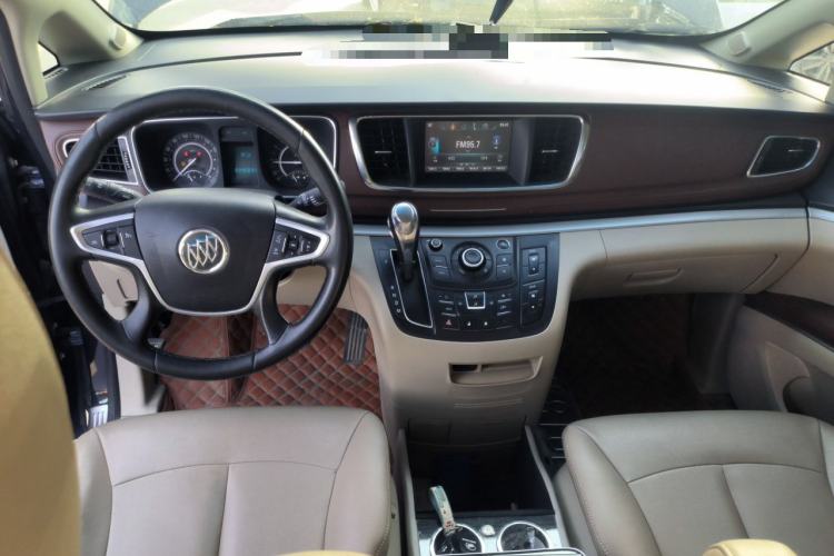 Used Buick GL8 2017 25S Comfort Version China V Standard Center Console