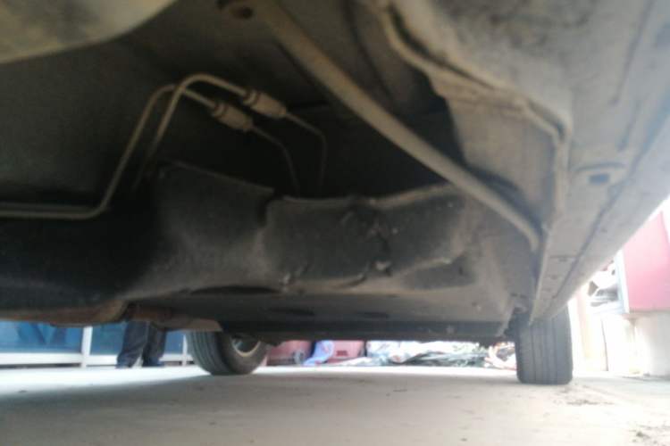 Used Buick GL8 2017 25S Prestige Version China V Standard Chassis Front Left