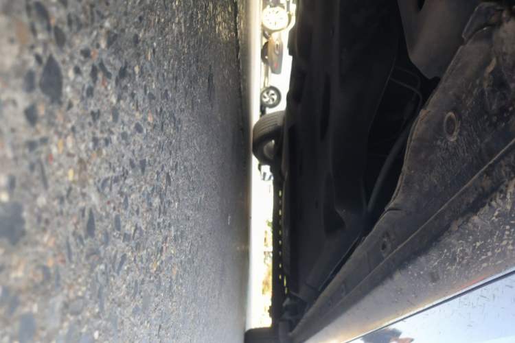 Used Buick GL8 2017 25S Comfort Version China V Standard Chassis Front Left