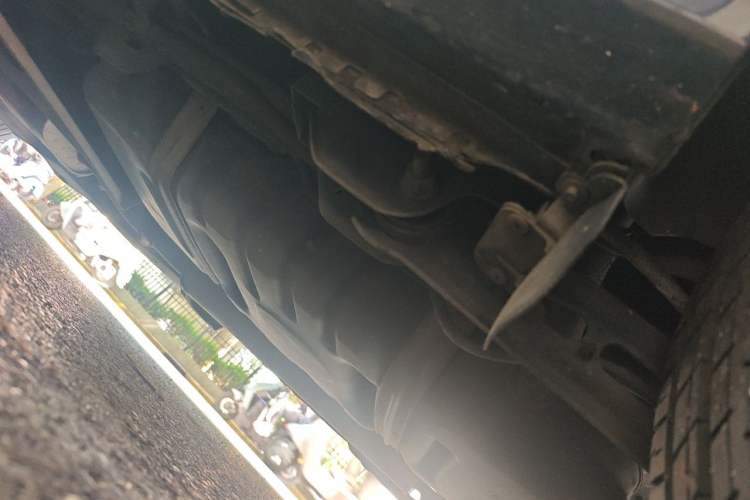Used Buick GL8 2017 25S Prestige Version China V Standard Chassis Rear Left