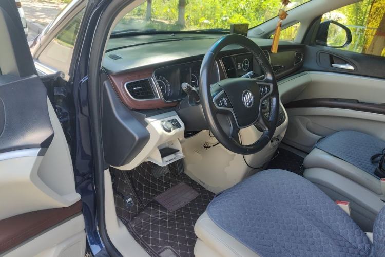 Used Buick GL8 2017 25S Comfort Version China V Standard Driver Seat