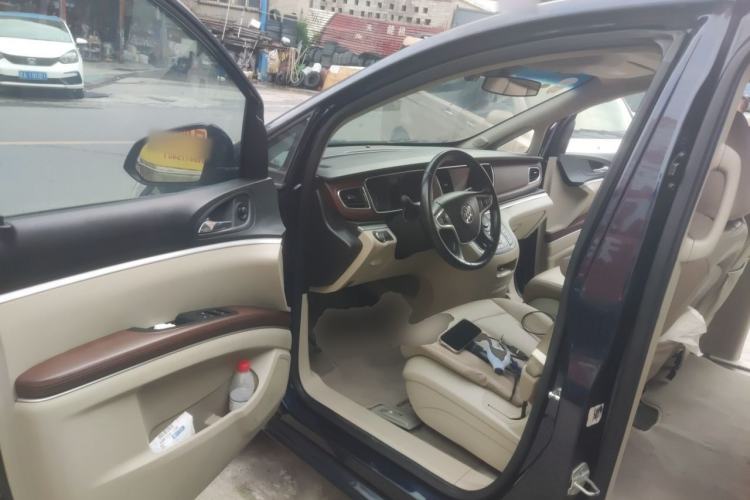 Used Buick GL8 2017 25S Comfort Version China V Standard Driver Seat