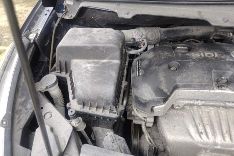 Used Buick GL8 2017 25S Luxury Version China V Standard Engine Bay Right