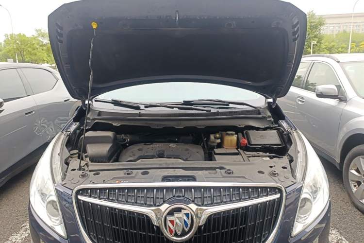 Used Buick GL8 2017 25S Prestige Version China V Standard Engine Bay