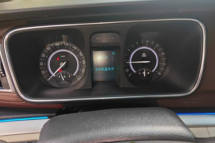 Used Buick GL8 2017 25S Comfort Version China V Standard Instrument Cluster