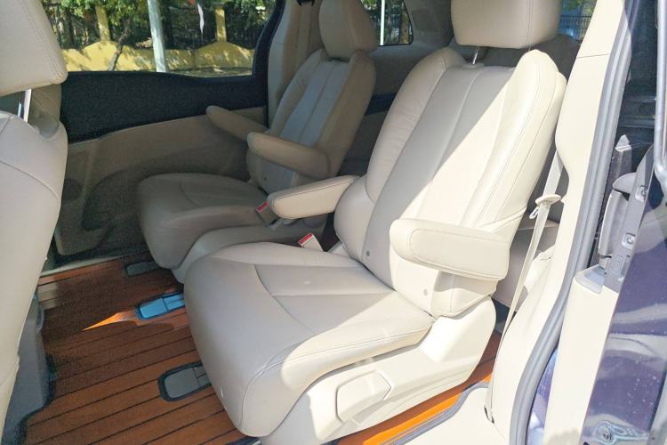 Used Buick GL8 2017 25S Prestige Version China V Standard Interior 1