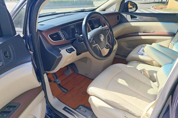 Used Buick GL8 2017 25S Prestige Version China V Standard Interior 2