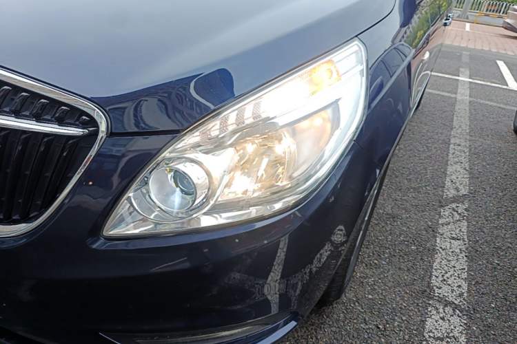 Used Buick GL8 2017 25S Prestige Version China V Standard Left Front Headlight