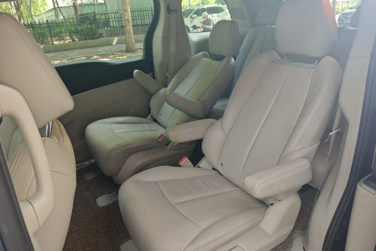 Used Buick GL8 2017 25S Prestige Version China V Standard Left Rear Seat