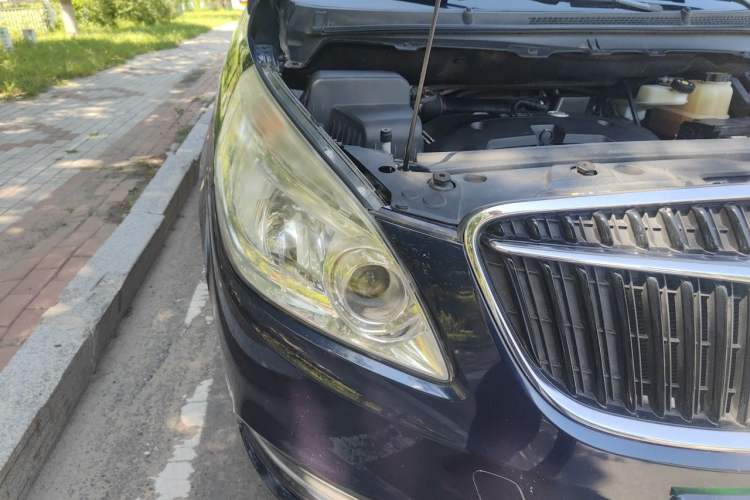 Used Buick GL8 2017 25S Comfort Version China V Standard Right Front Headlight