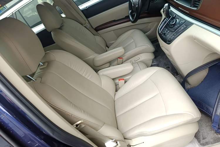Used Buick GL8 2017 25S Prestige Version China V Standard Right Front Seat