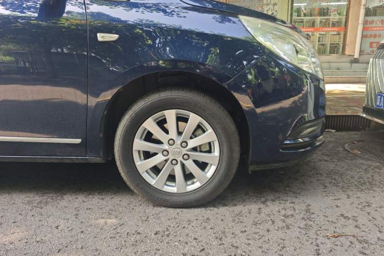 Used Buick GL8 2017 25S Prestige Version China V Standard Right Front Wheel Hub