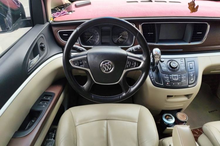 Used Buick GL8 2017 25S Luxury Version China V Standard Steering Wheel