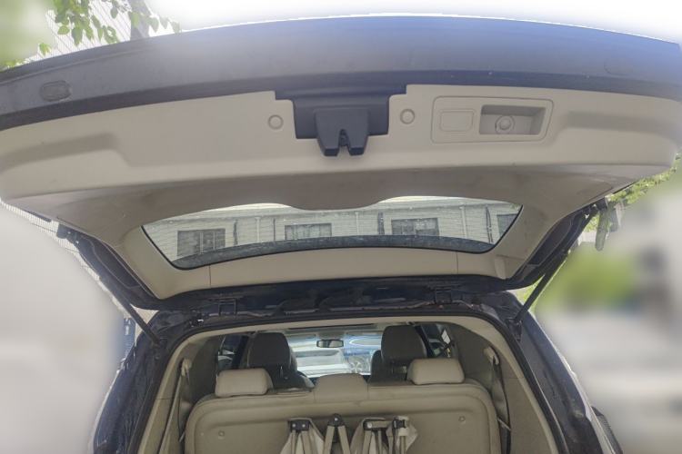 Used Buick GL8 2017 25S Luxury Version China V Standard Trunk