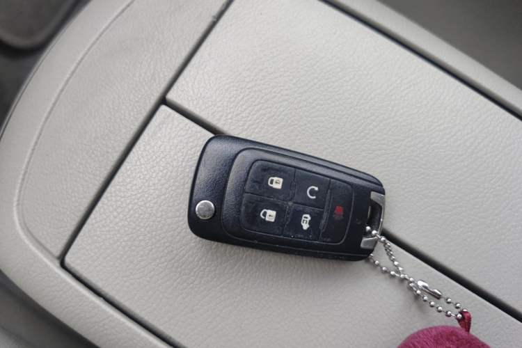 Used Buick GL8 2017 25S Luxury Version China V Standard Vehicle Key