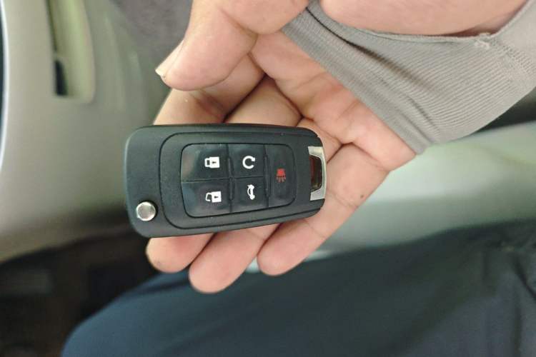Used Buick GL8 2017 25S Prestige Version China V Standard Vehicle Key