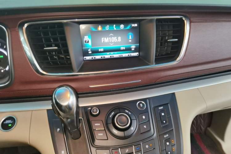 Used Buick GL8 2017 25S Prestige Version China V Standard Audio And AC Panel