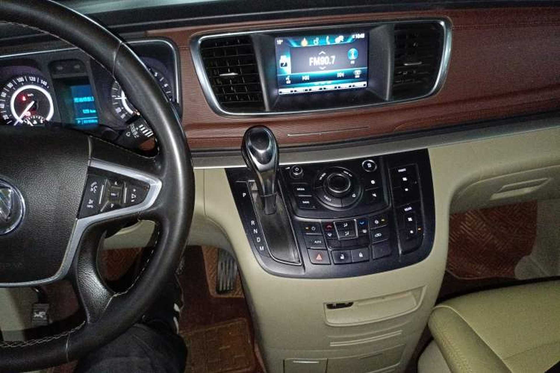 Used Buick GL8 2017 25S Comfort Version China V Standard Audio And AC Panel