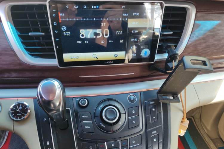Used Buick GL8 2017 25S Comfort Version China V Standard Audio And AC Panel