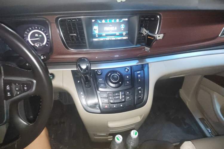 Used Buick GL8 2017 25S Prestige Version China V Standard Audio And AC Panel