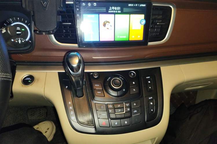 Used Buick GL8 2017 25S Comfort Version China V Standard Audio And AC Panel