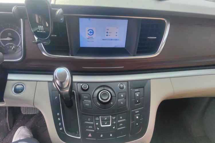 Used Buick GL8 2017 25S Prestige Version China V Standard Audio And AC Panel