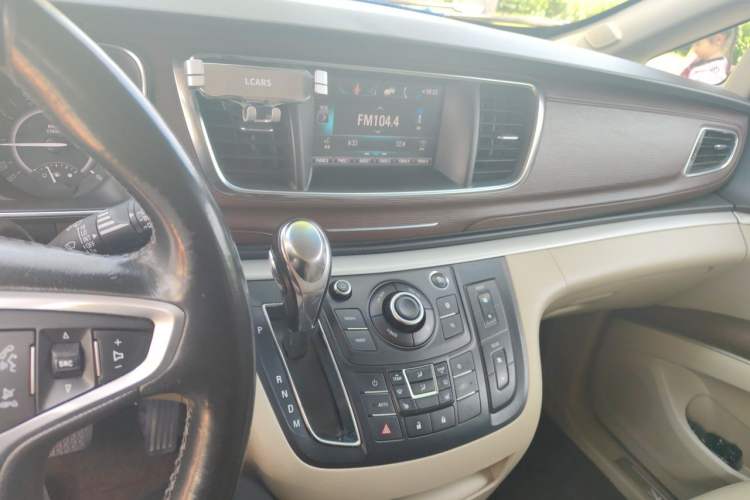 Used Buick GL8 2017 25S Prestige Version China V Standard Audio And AC Panel