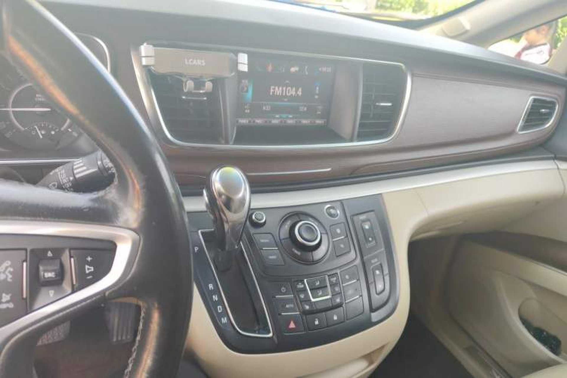 Used Buick GL8 2017 25S Prestige Version China V Standard Audio And AC Panel