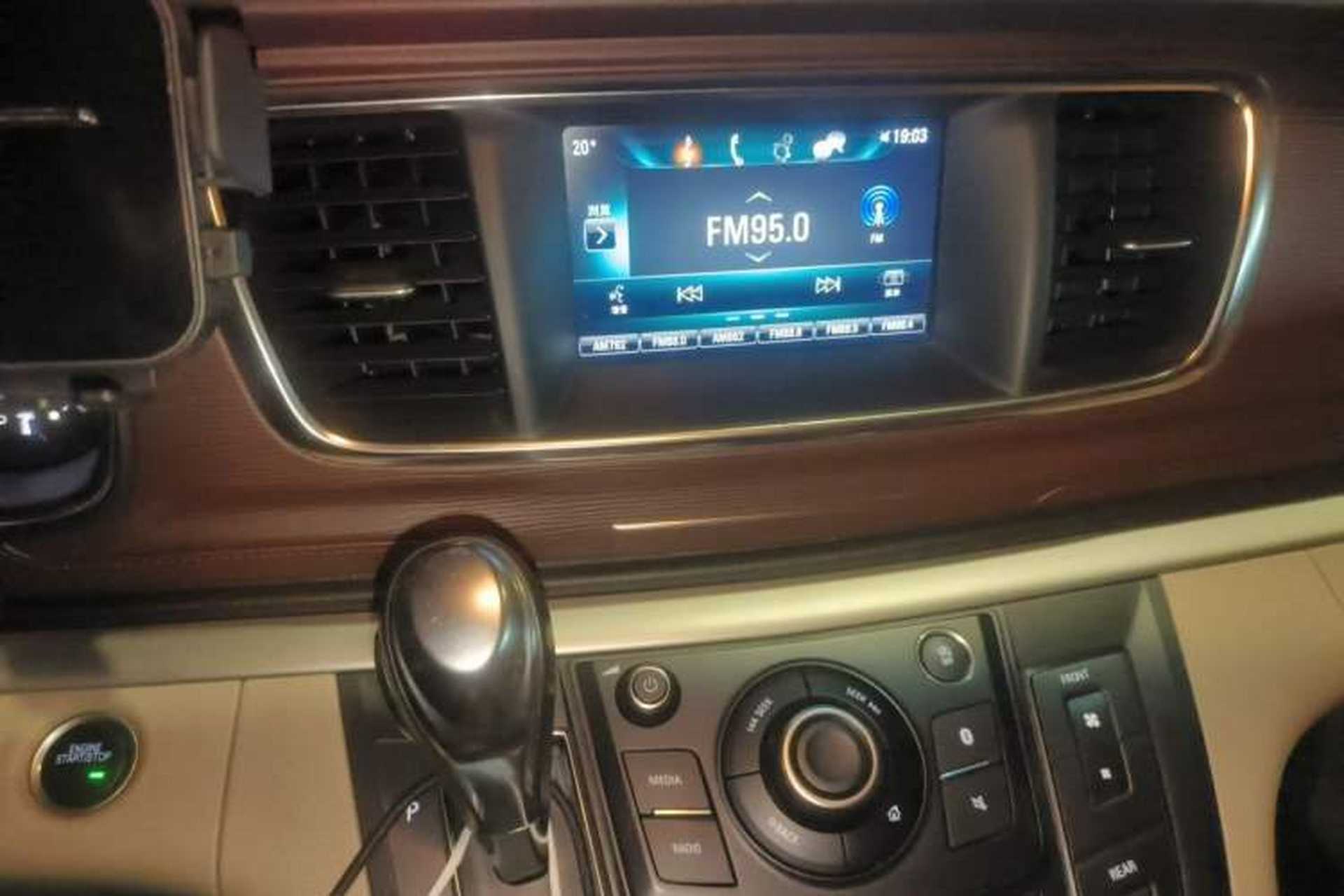 Used Buick GL8 2017 25S Prestige Version China V Standard Audio And AC Panel