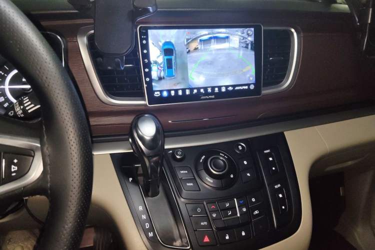Used Buick GL8 2017 25S Luxury Version China V Standard Audio And AC Panel
