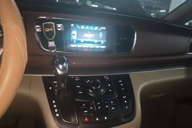 Used Buick GL8 2017 25S Comfort Version China V Standard Audio And AC Panel