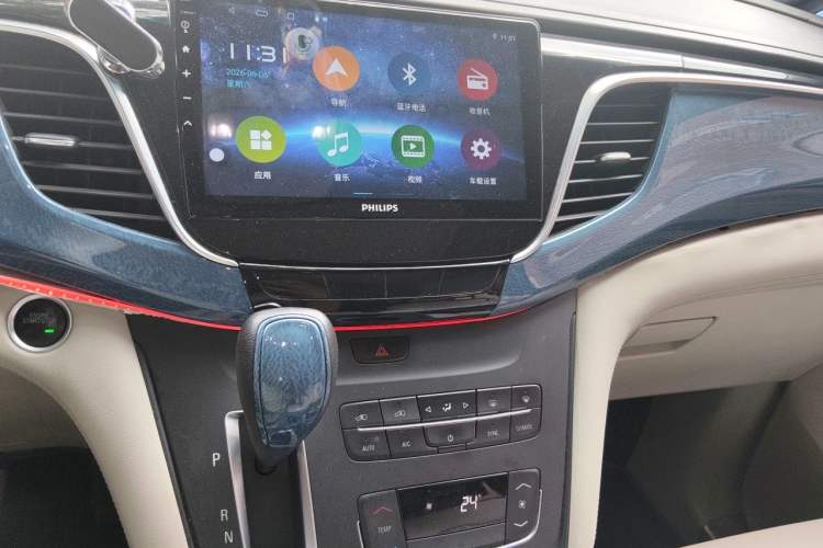 Used Buick GL8 2017 ES 28T Comfort Model China V Standard Audio And AC Panel
