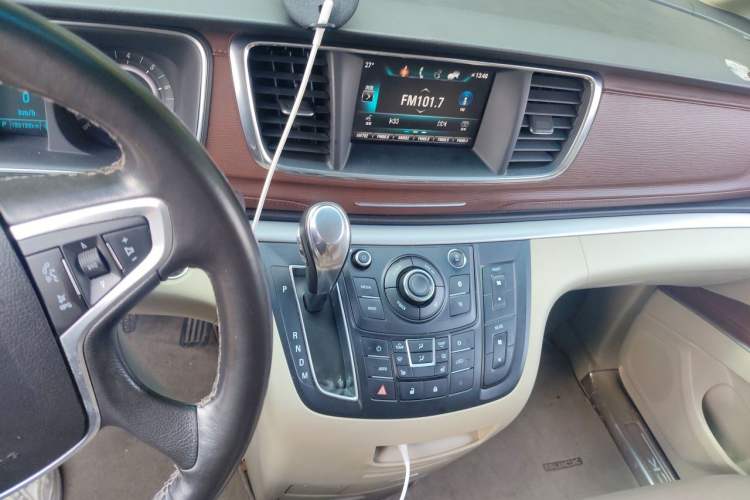 Used Buick GL8 2017 25S Prestige Version China V Standard Audio And AC Panel