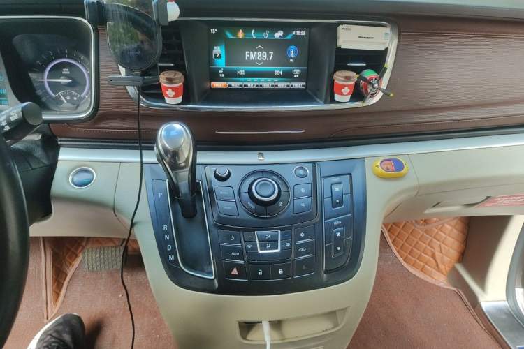 Used Buick GL8 2017 25S Luxury Version China V Standard Audio And AC Panel