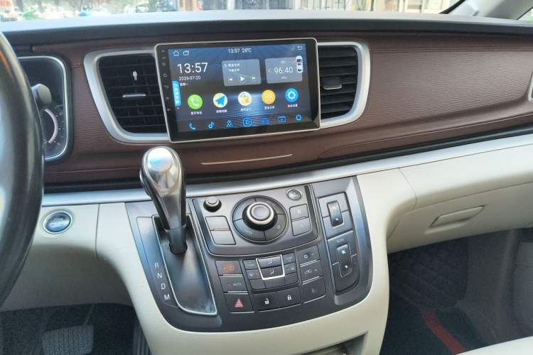 Used Buick GL8 2017 25S Comfort Version China V Standard Audio And AC Panel