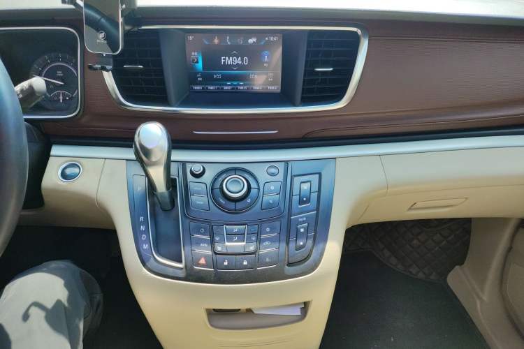 Used Buick GL8 2017 25S Prestige Version China V Standard Audio And AC Panel