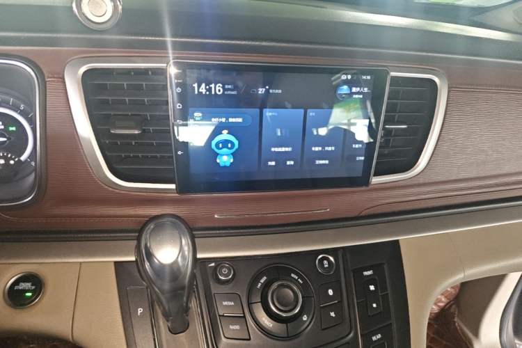 Used Buick GL8 2017 25S Comfort Version China V Standard Audio And AC Panel