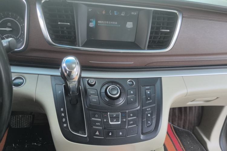 Used Buick GL8 2017 25S Luxury Version China V Standard Audio And AC Panel