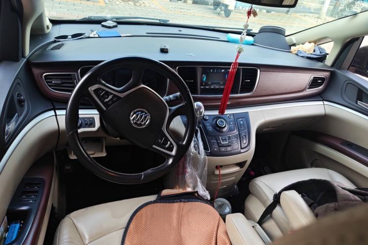 Used Buick GL8 2017 25S Luxury Version China V Standard Center Console