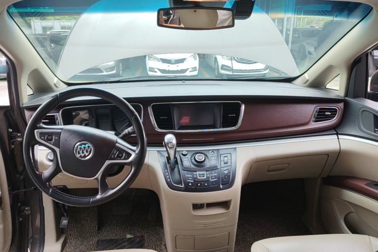 Used Buick GL8 2017 25S Luxury Version China V Standard Center Console
