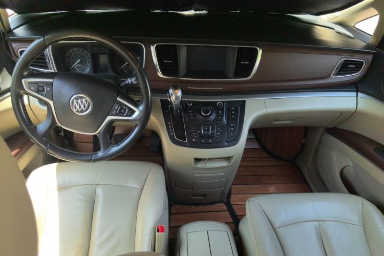 Used Buick GL8 2017 25S Luxury Version China V Standard Center Console