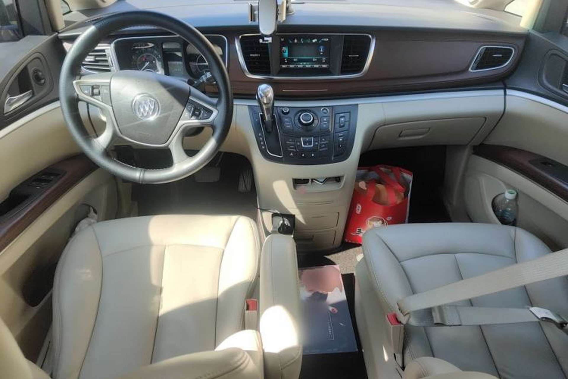 Used Buick GL8 2017 25S Comfort Version China V Standard Center Console