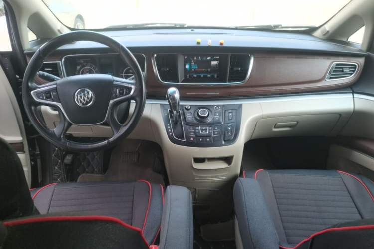 Used Buick GL8 2017 25S Comfort Version China V Standard Center Console
